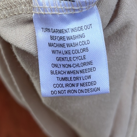 Disney Minnie Mouse Tee Size L - Picture 5 of 5